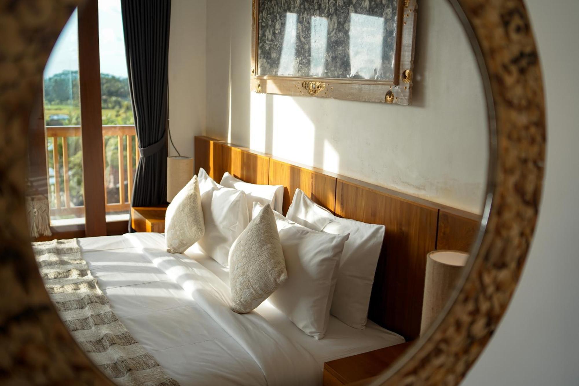 Wakasuta House Bed & Breakfast *