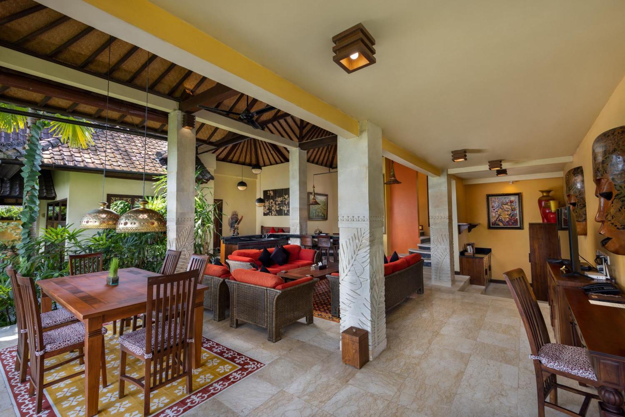 Vila Bidadari Private & Retreat *
