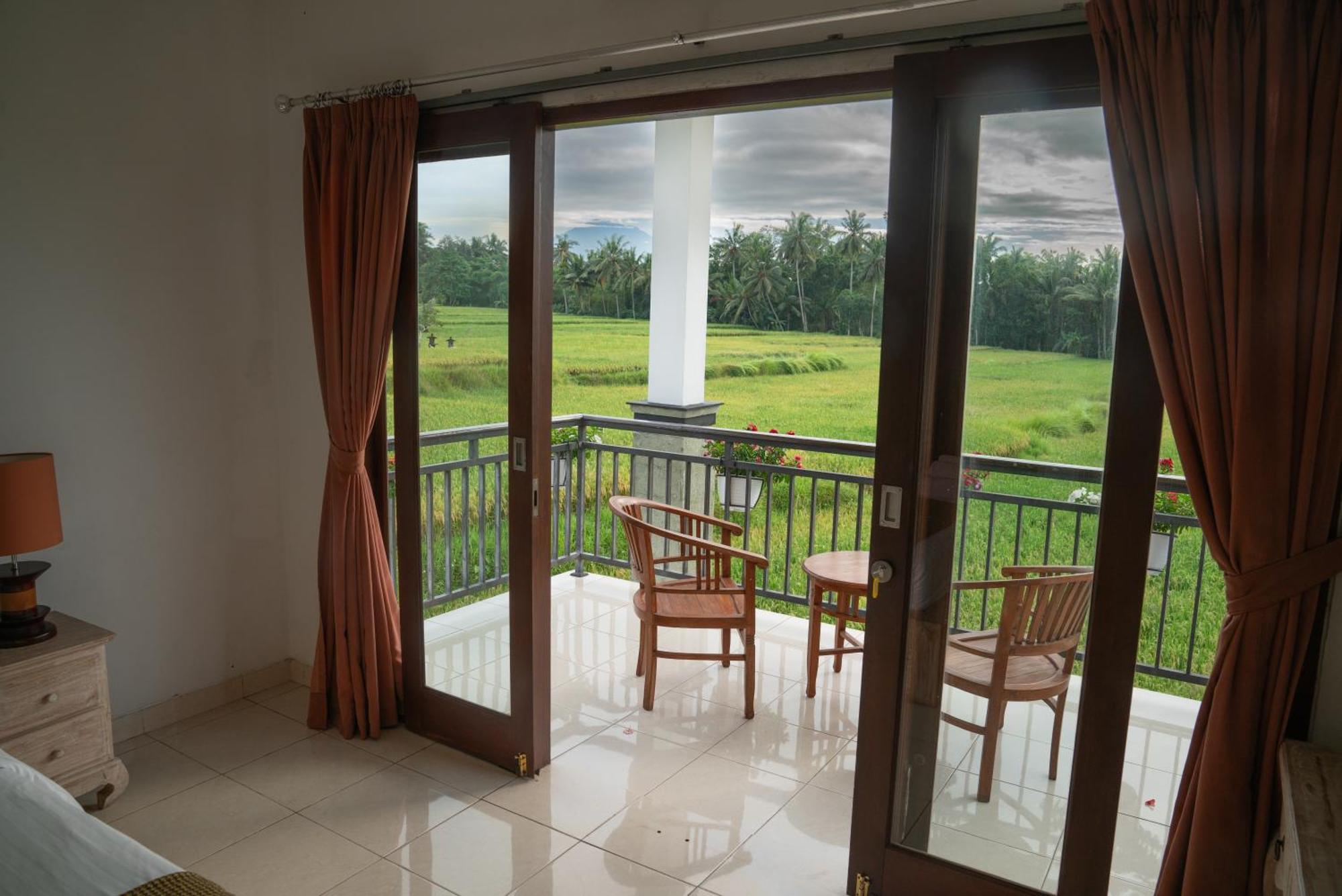 Ananditha Ricefield Views *