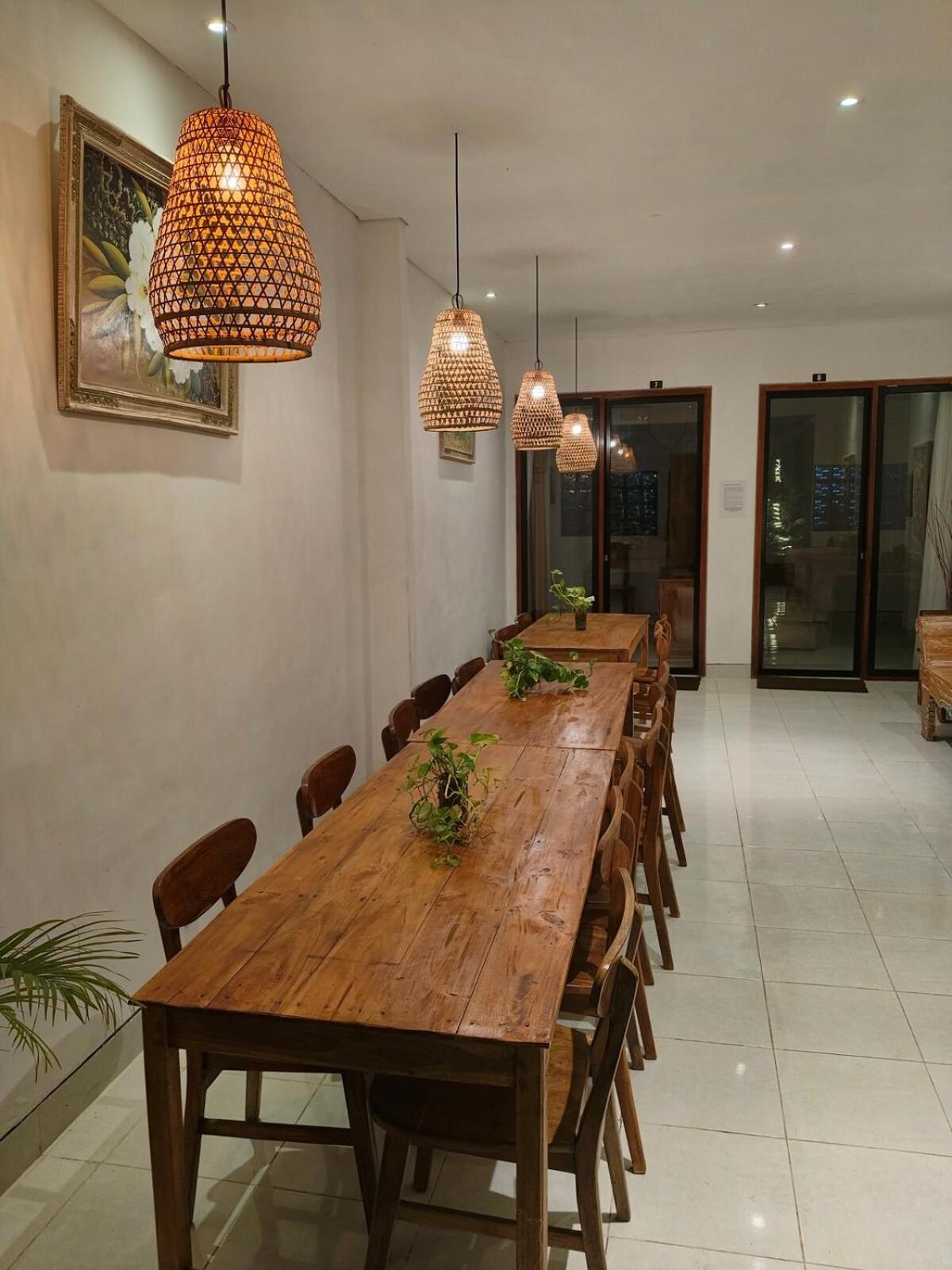 Ratu Ayu 8 Bedroom *