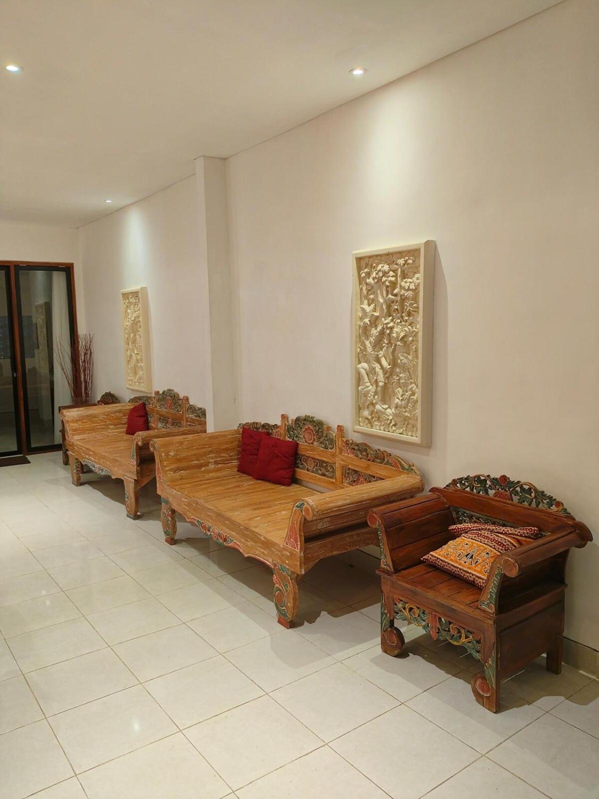 Villa Ratu Ayu 8 Bedroom