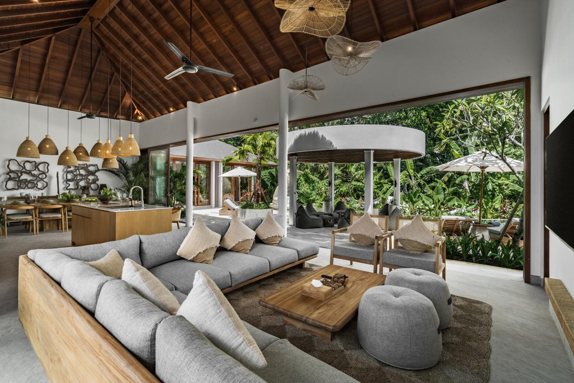 Villa The Blue Parrot By Balisuperhost *