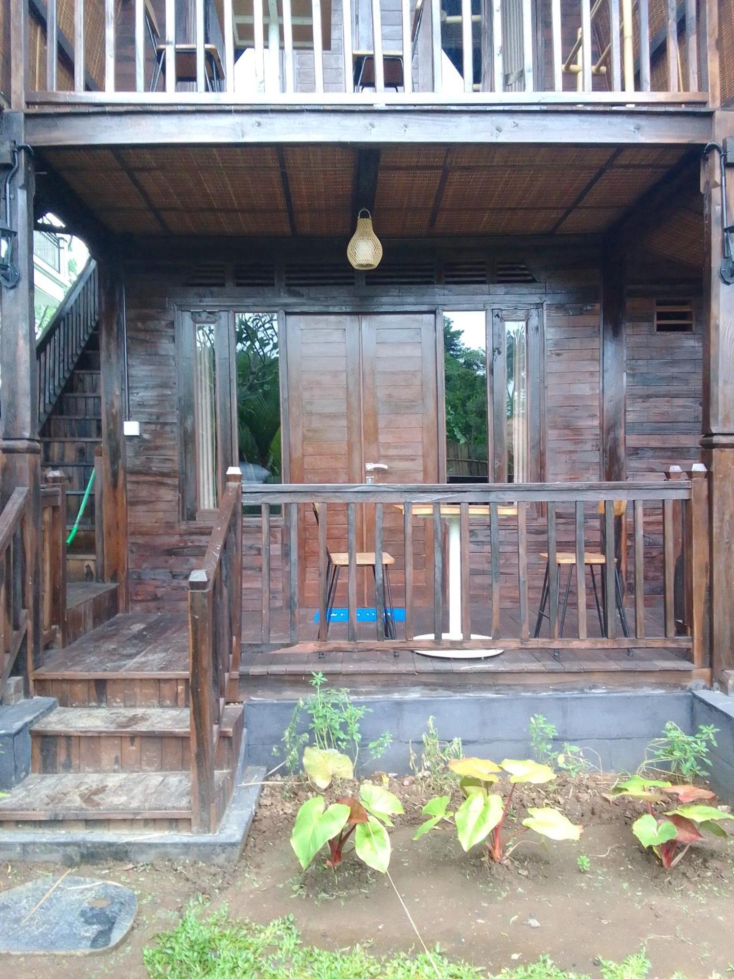 Guest house Rumah Lumbung Casa De Brillo