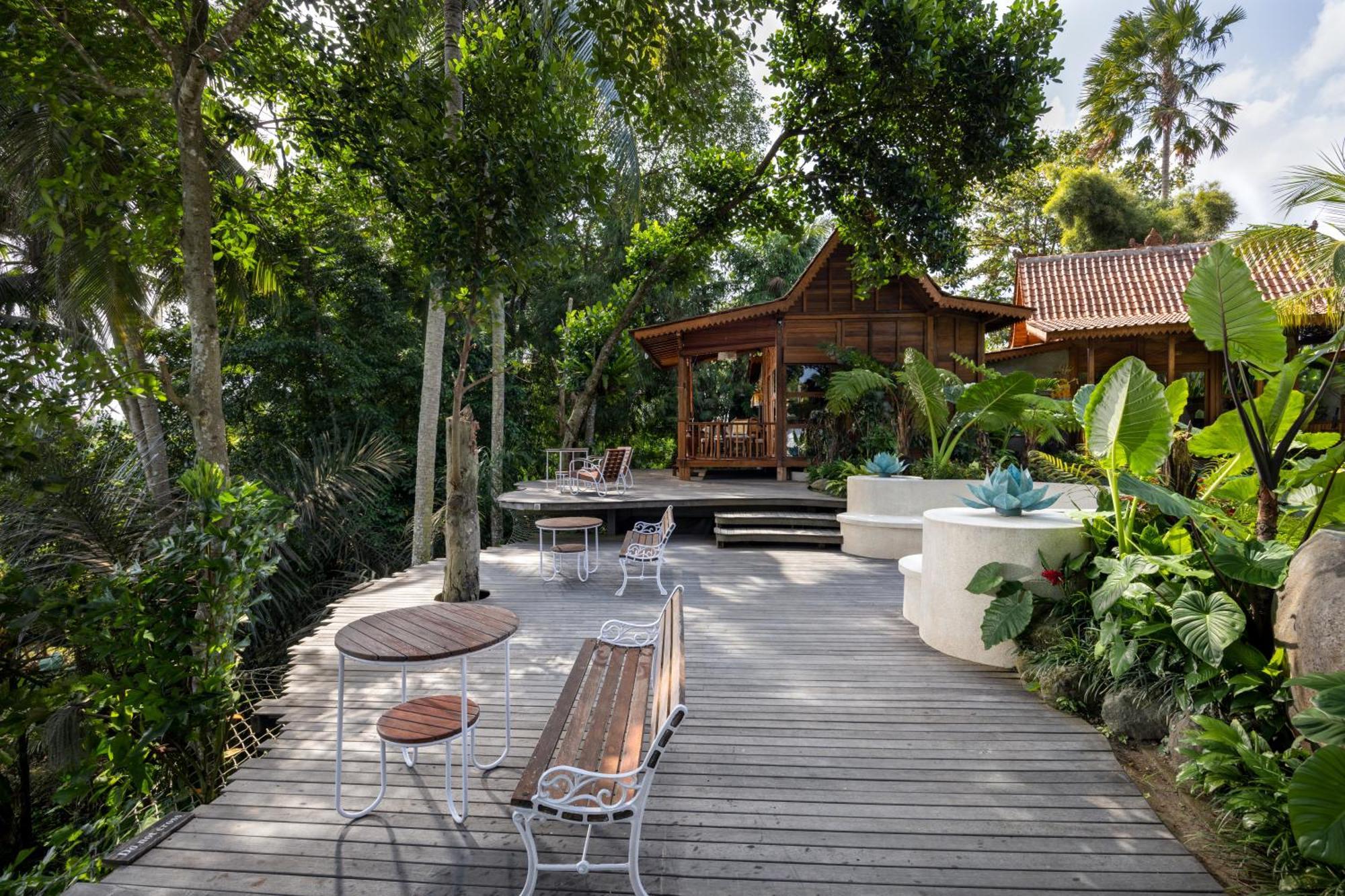 Berlima Wooden By Pramana *