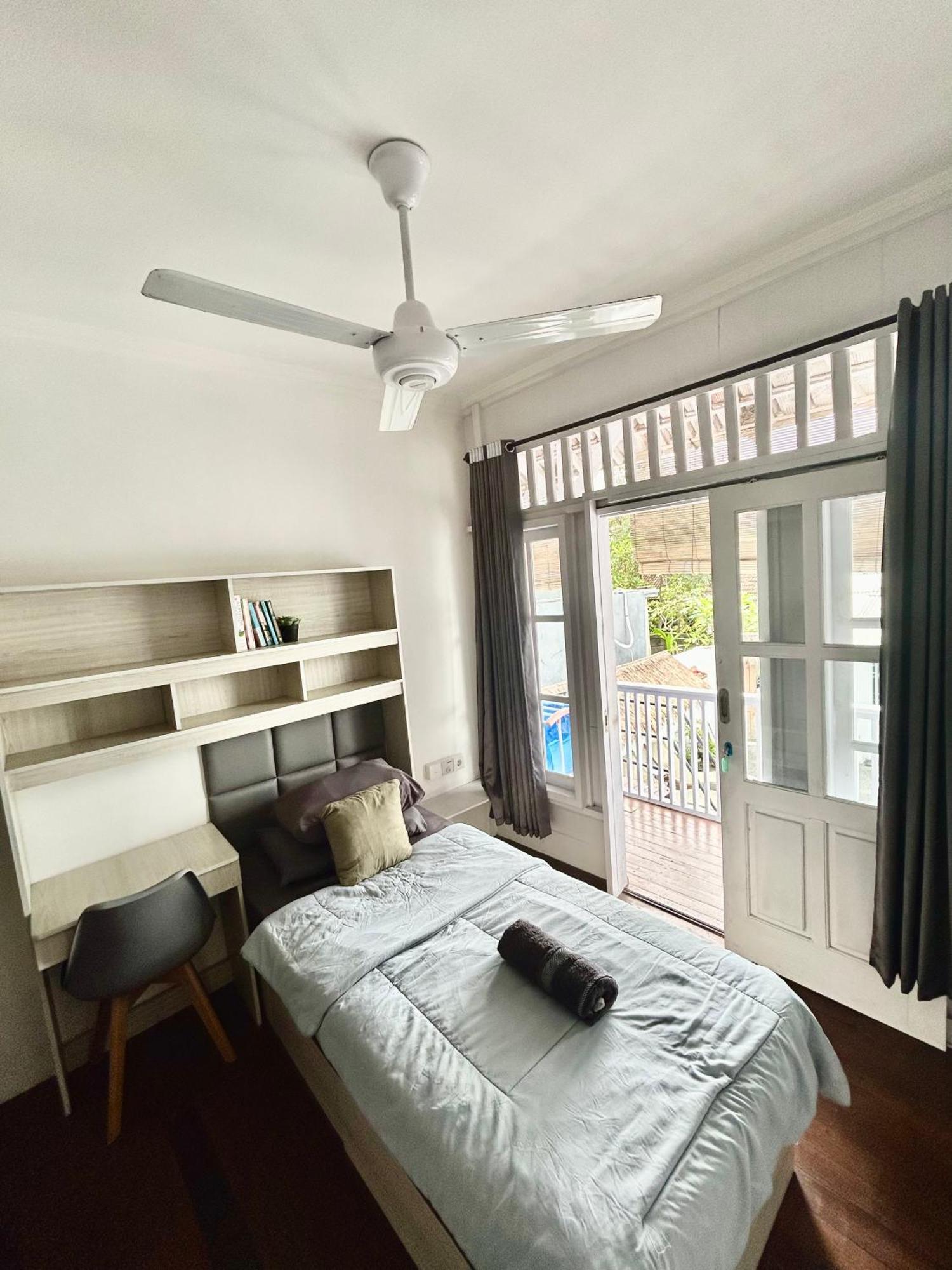 White Sandat Guest house