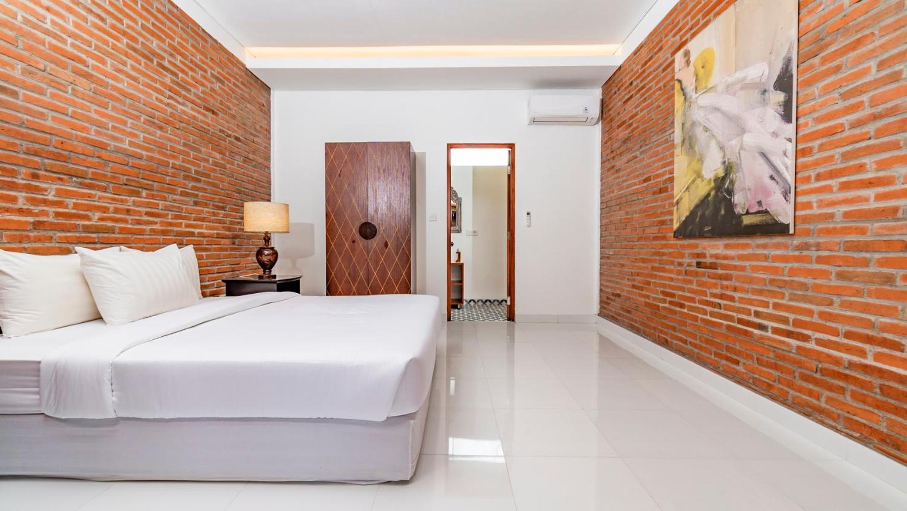 Hotel As I Am Retreat 4*
