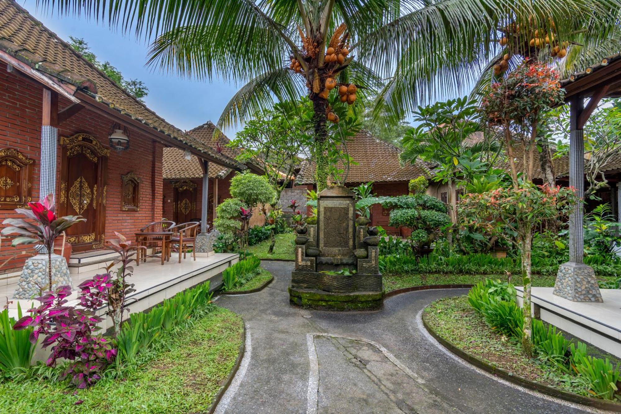 Holiday park The Alus And Ubud (Bali)