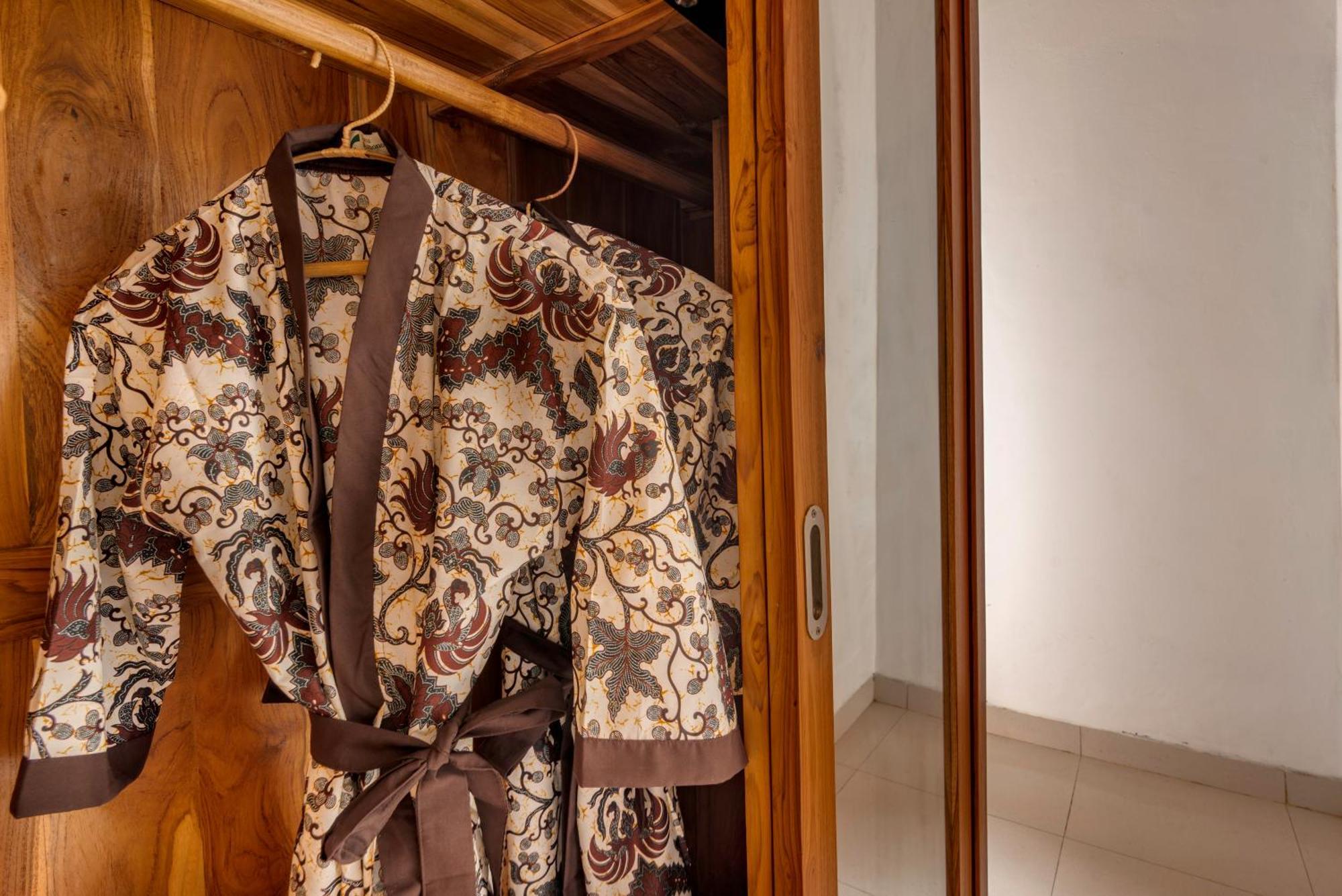 The Alus And Ubud (Bali)