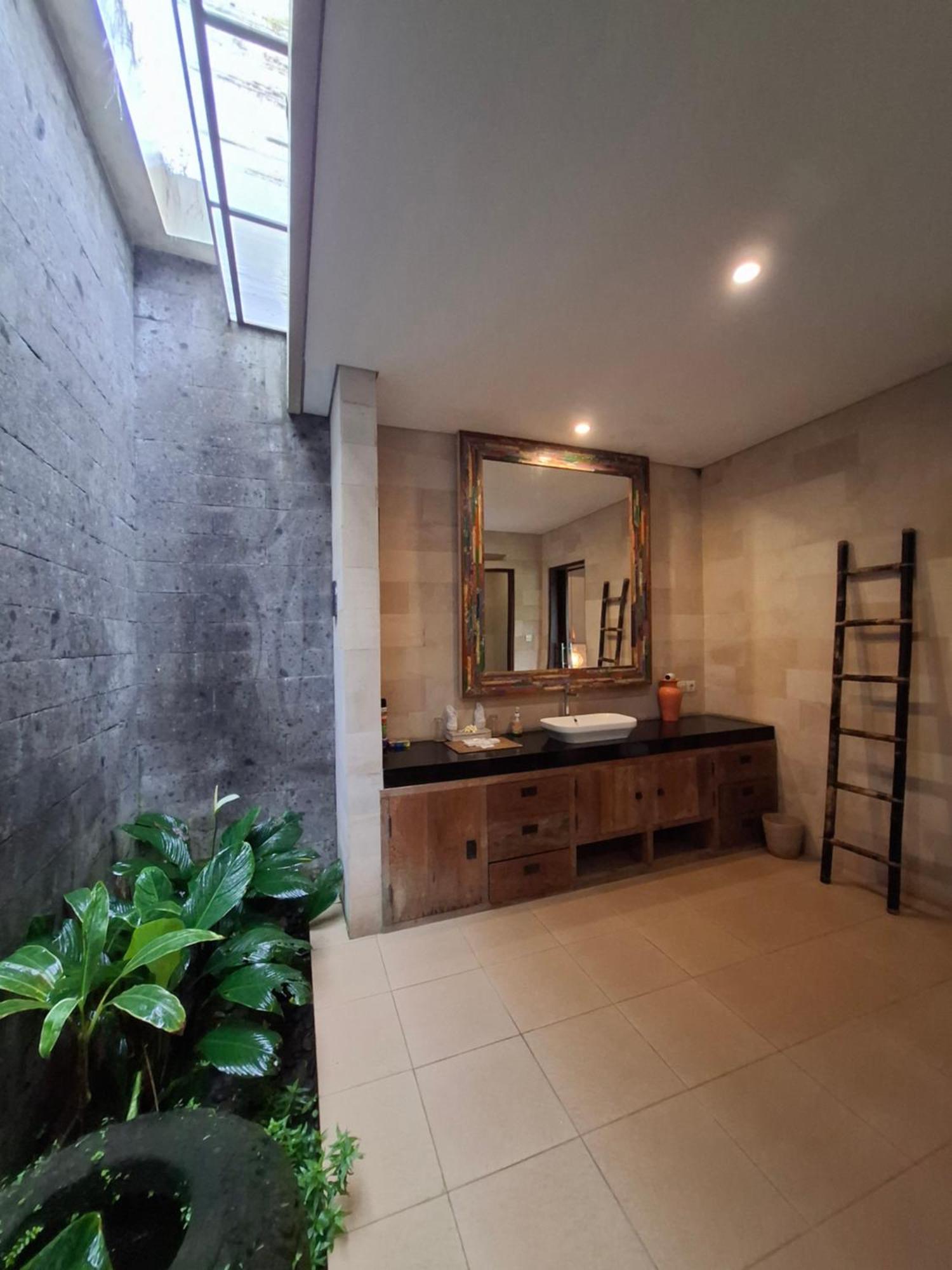 Villa Virgin Tirta Tawar *