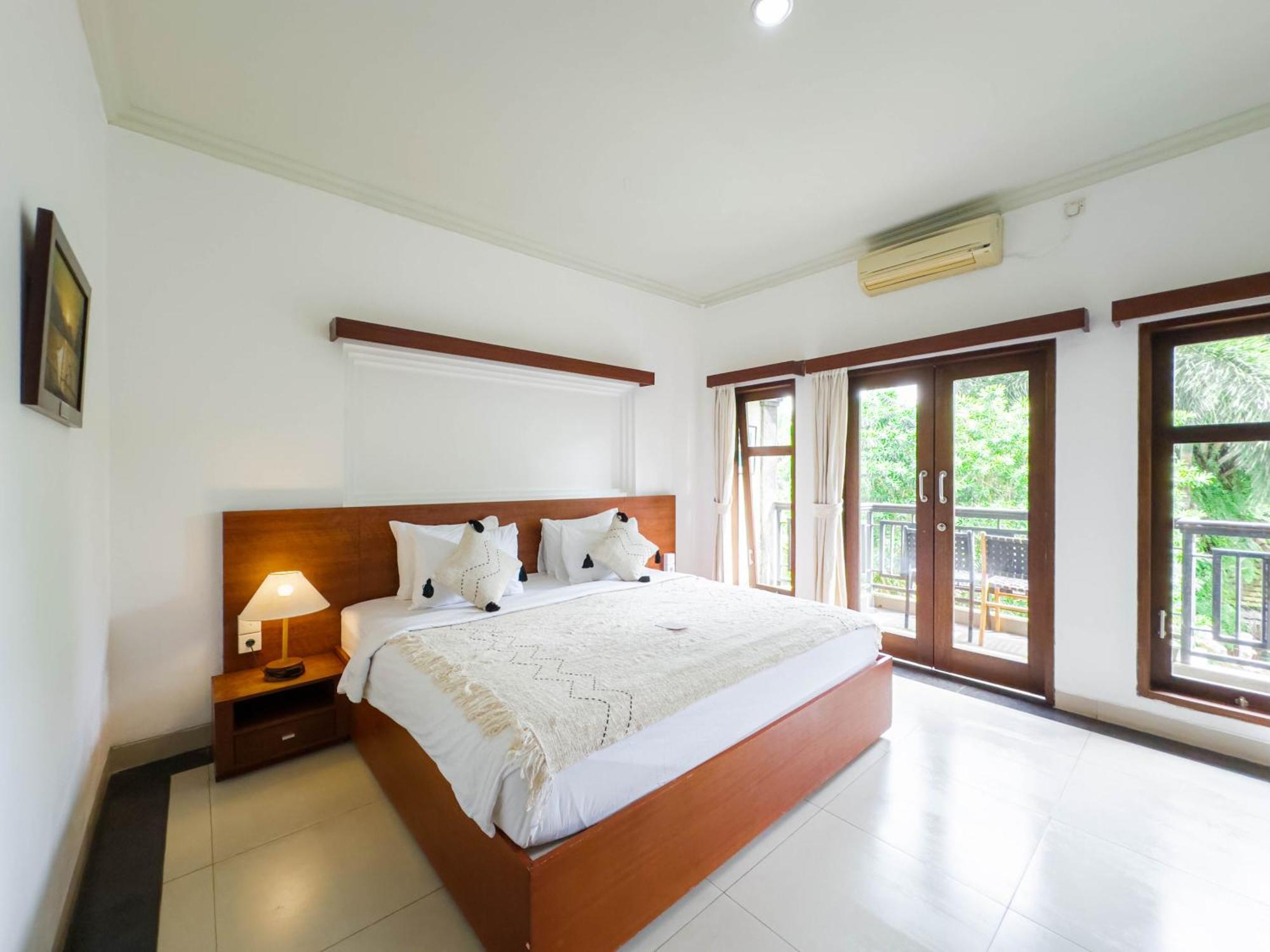 Hotel Uma Dana 3*