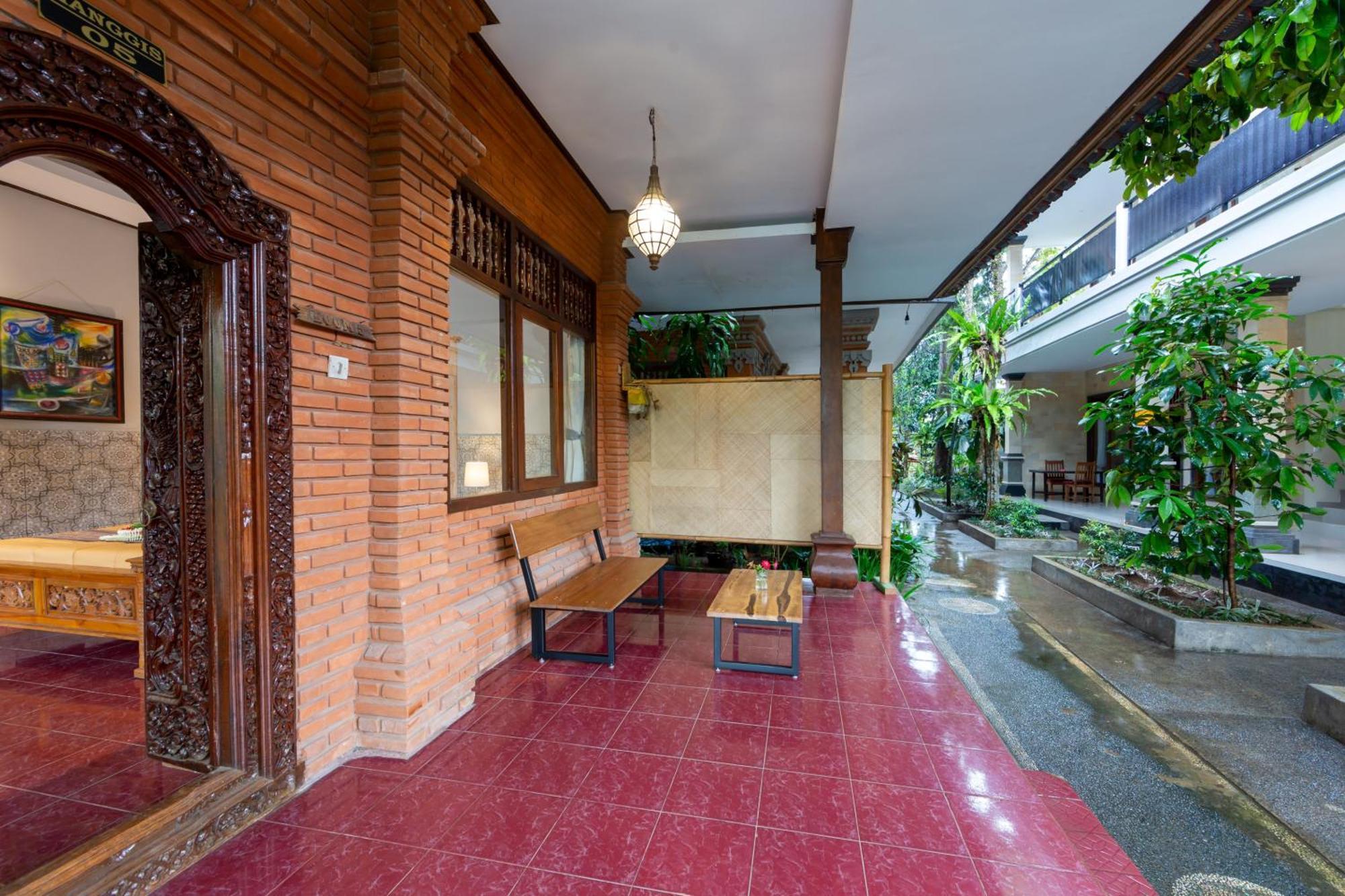 Rahayu Hanoman Hotel 3*