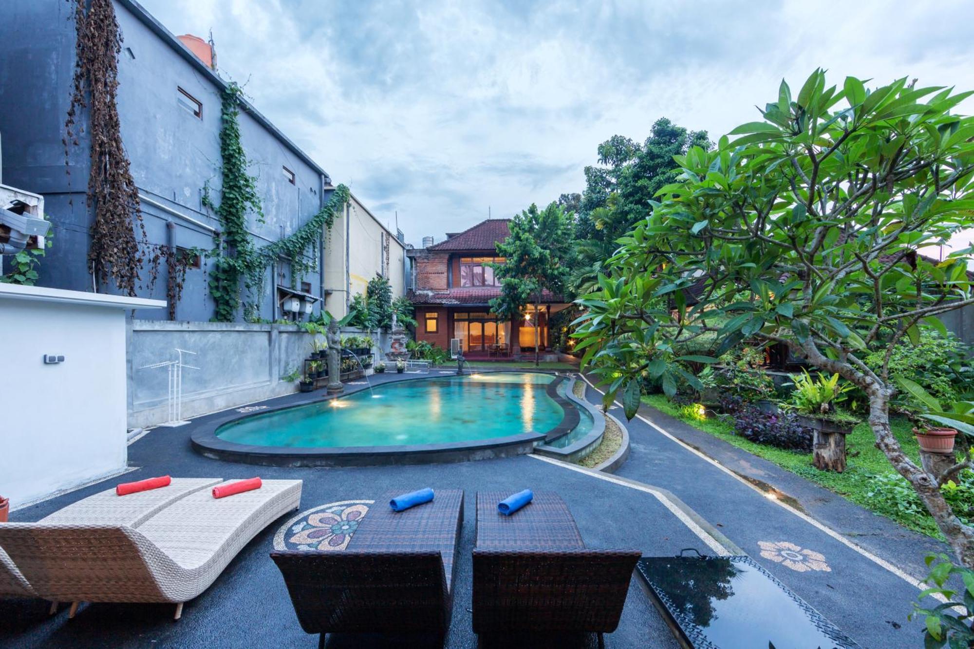 Hotel Rahayu Hanoman 3*