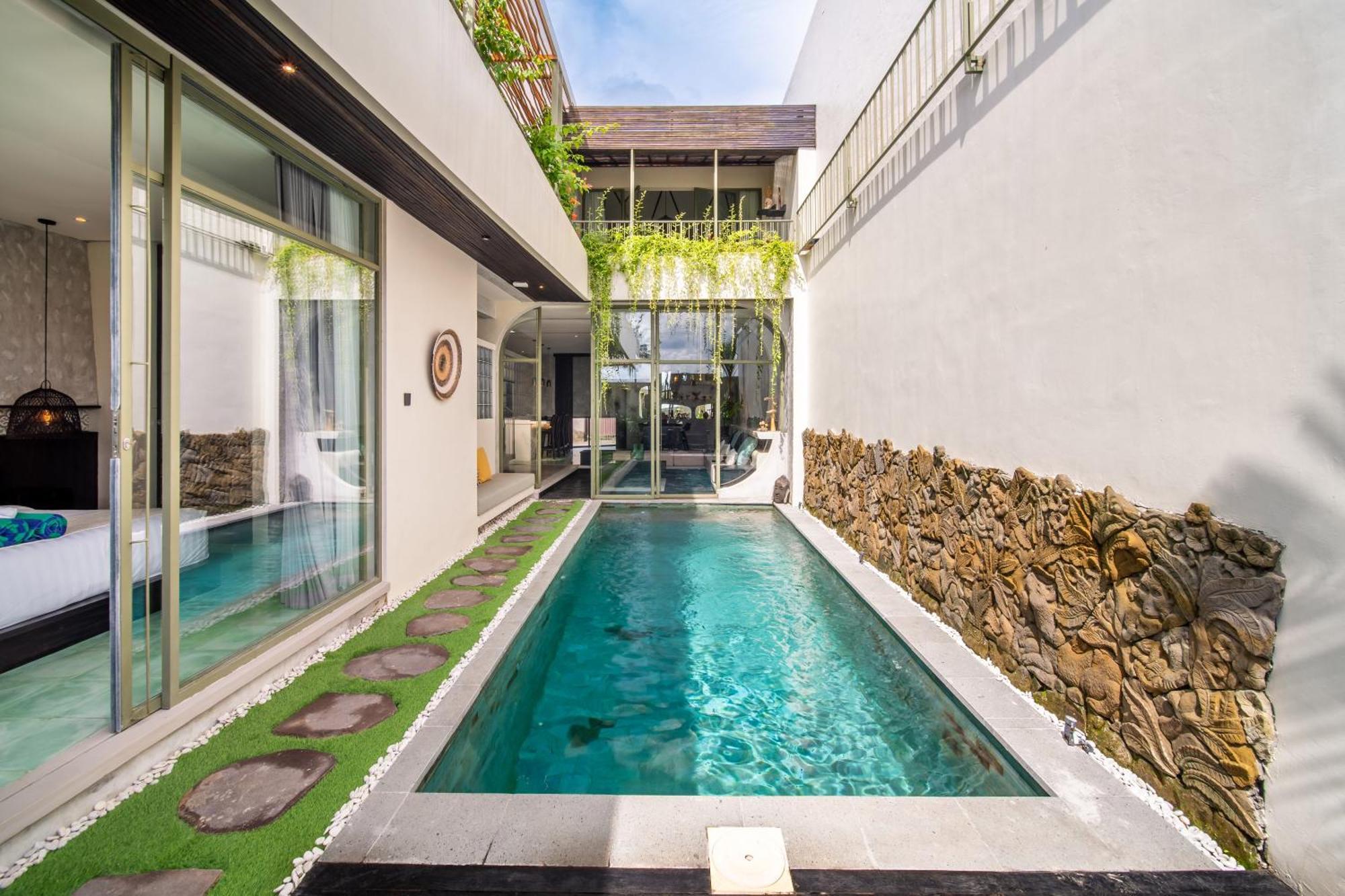 Villa Rooftop Art *