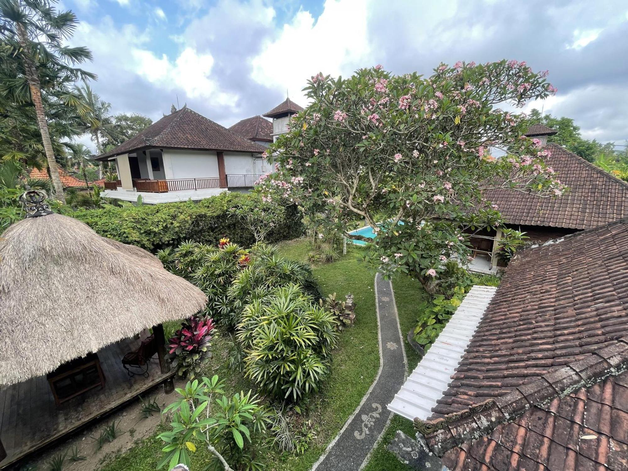 Lodge Taman Lituhayu