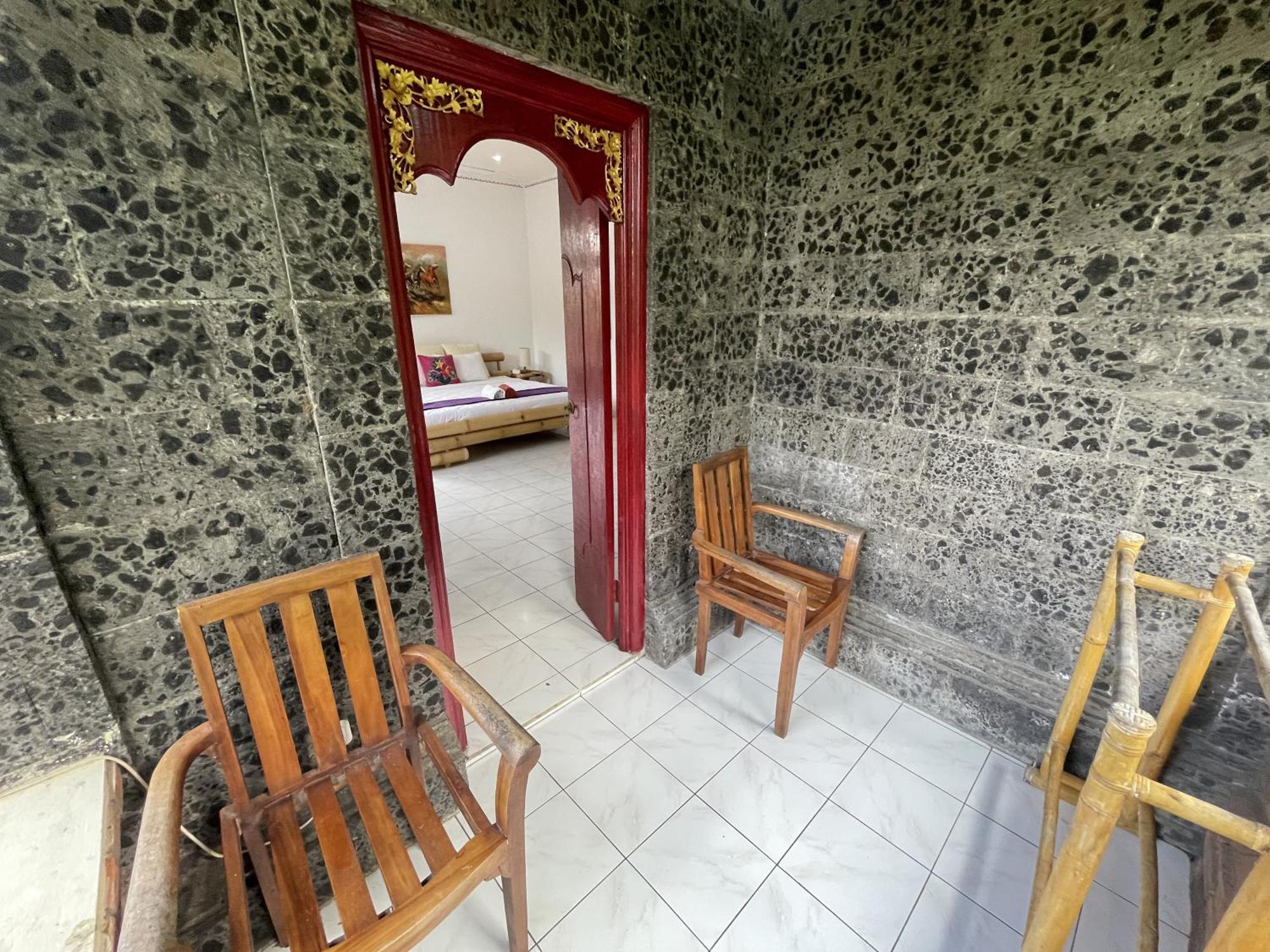 Taman Lituhayu Lodge *