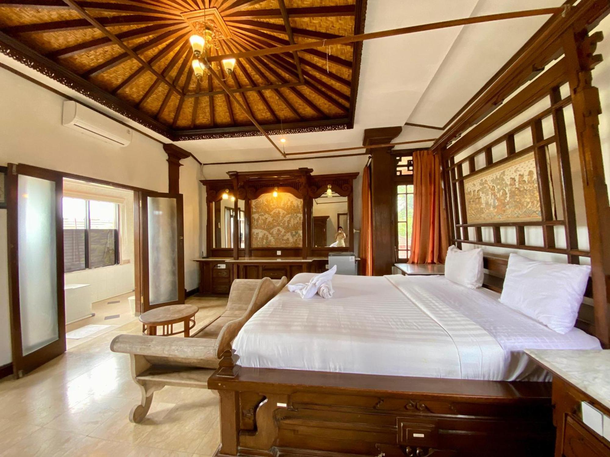 Hotel Suly Vegetarian & Ubud