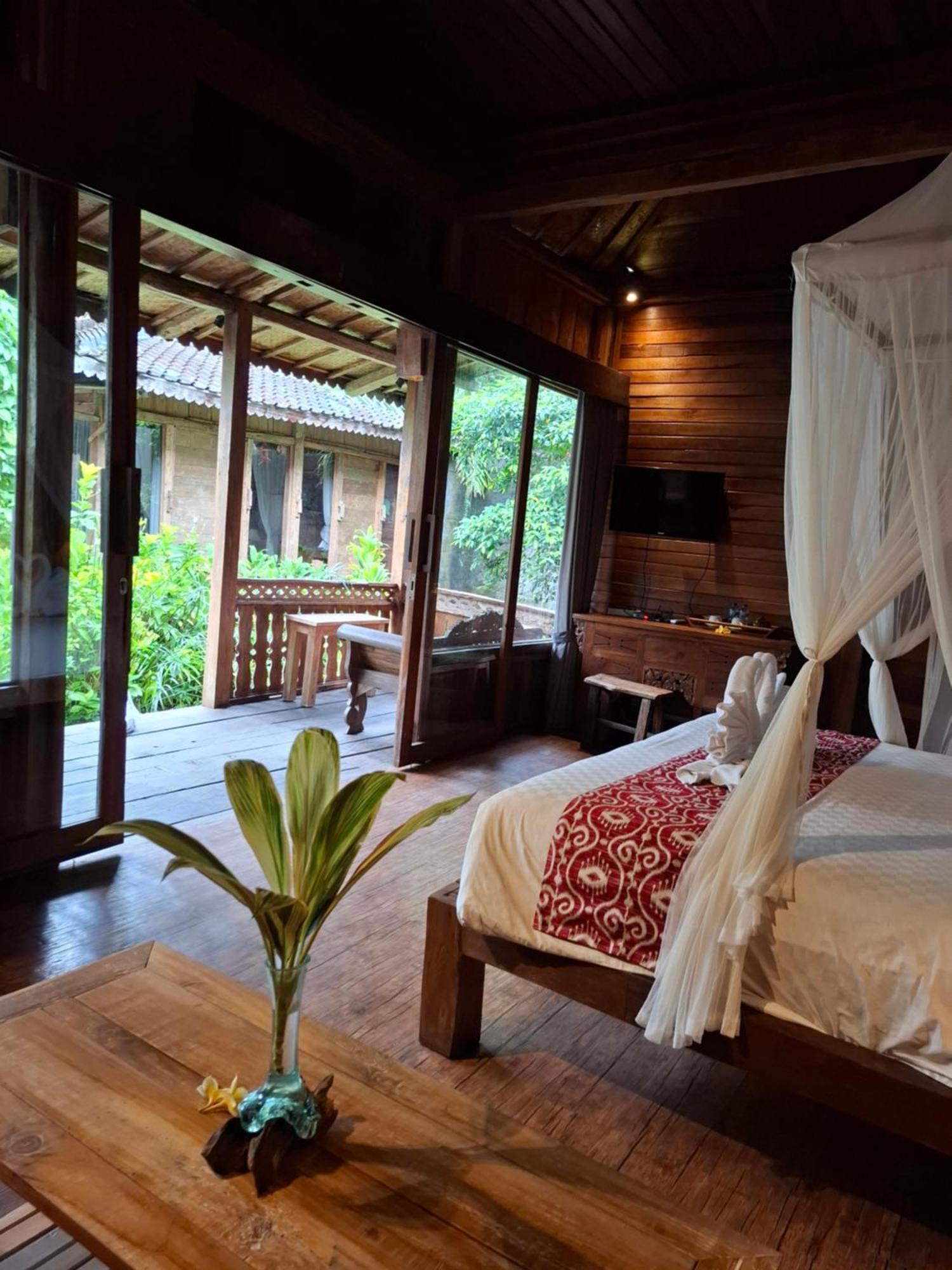 Villa Virgin Tirta Tawar *
