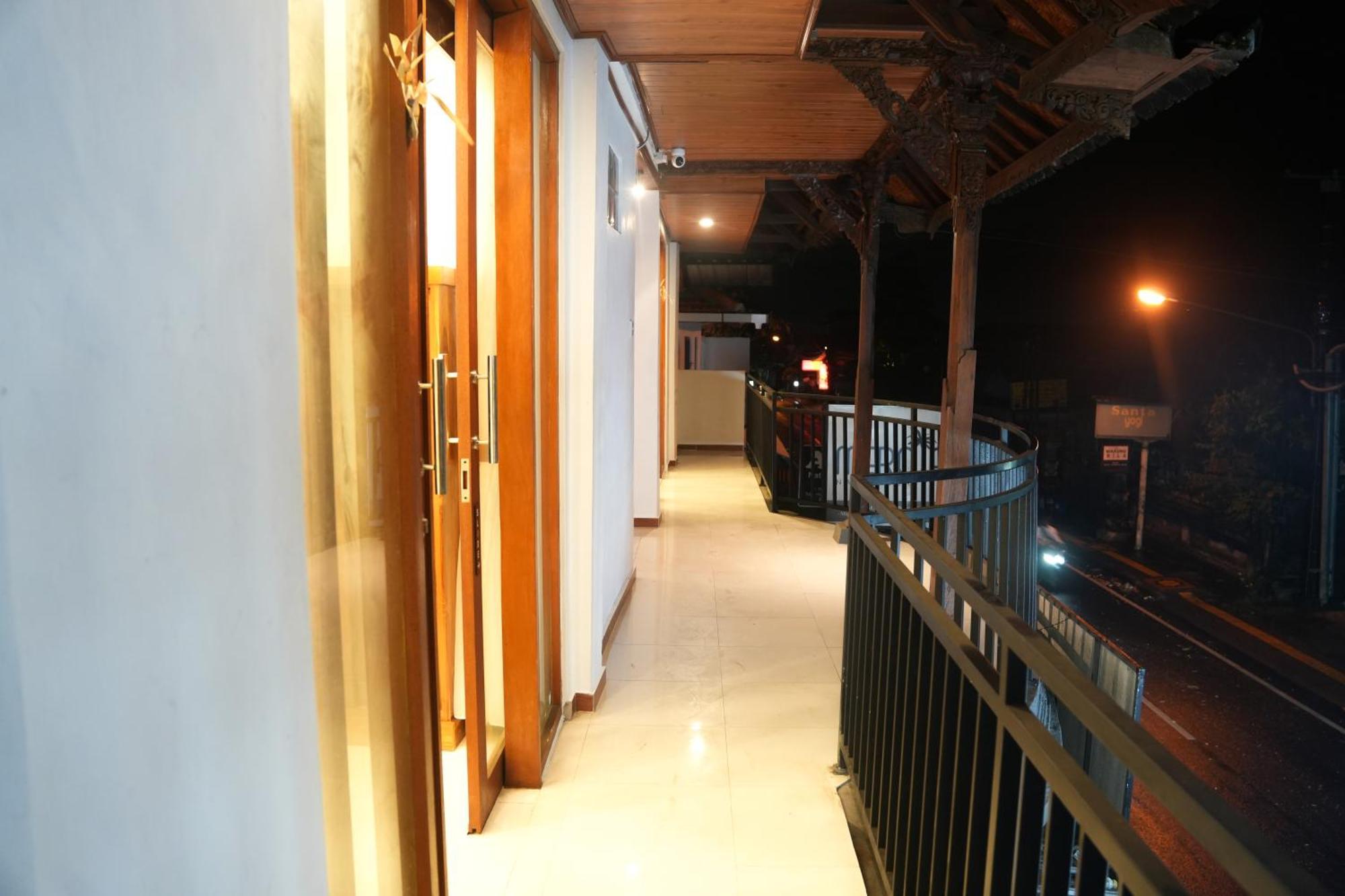 House Of Semar Sari Guest house *