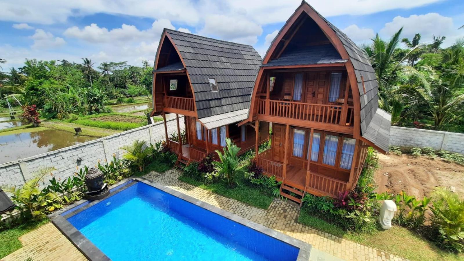 Kayu Joglos Villa