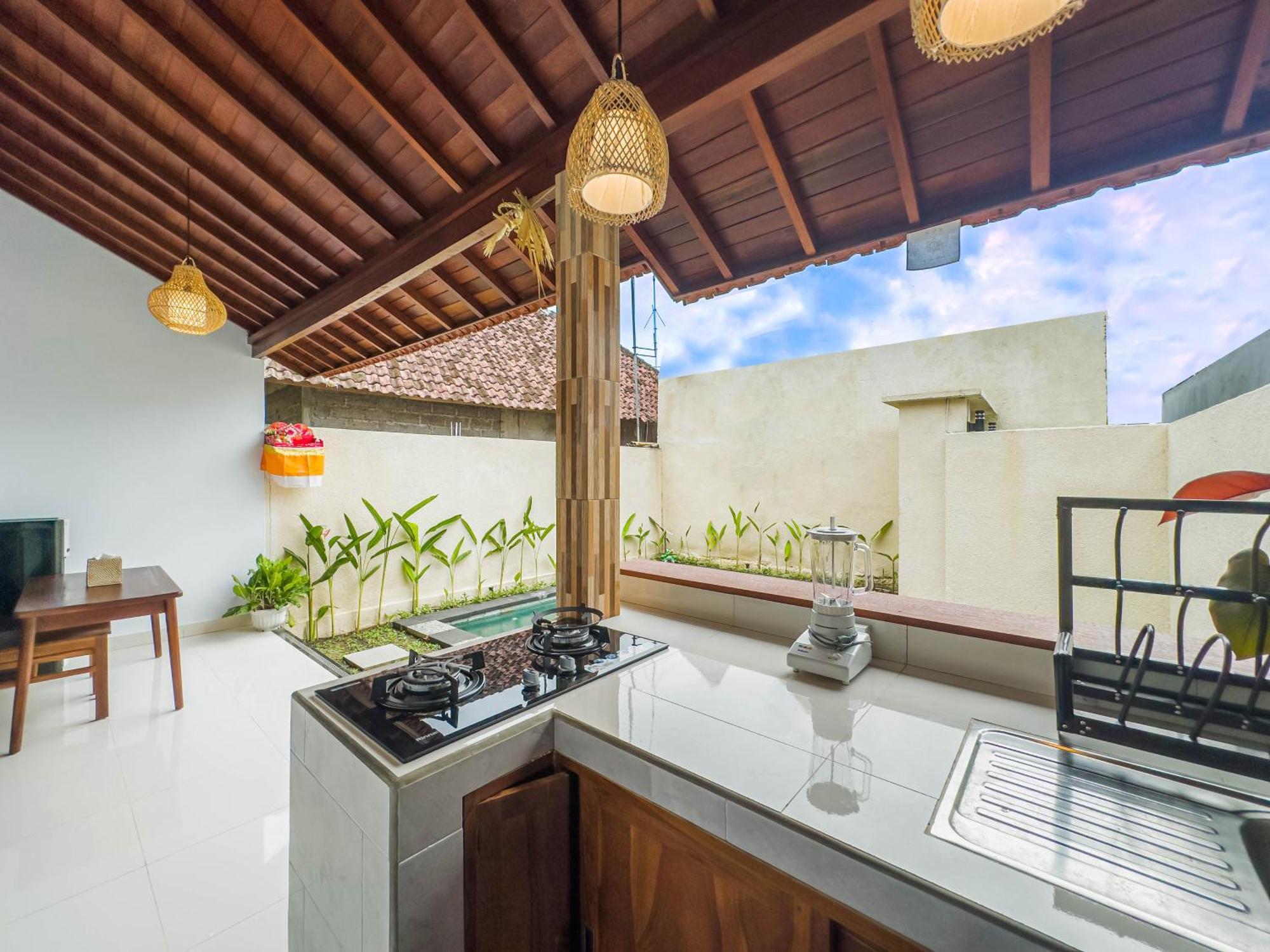 Felicia House Villa *