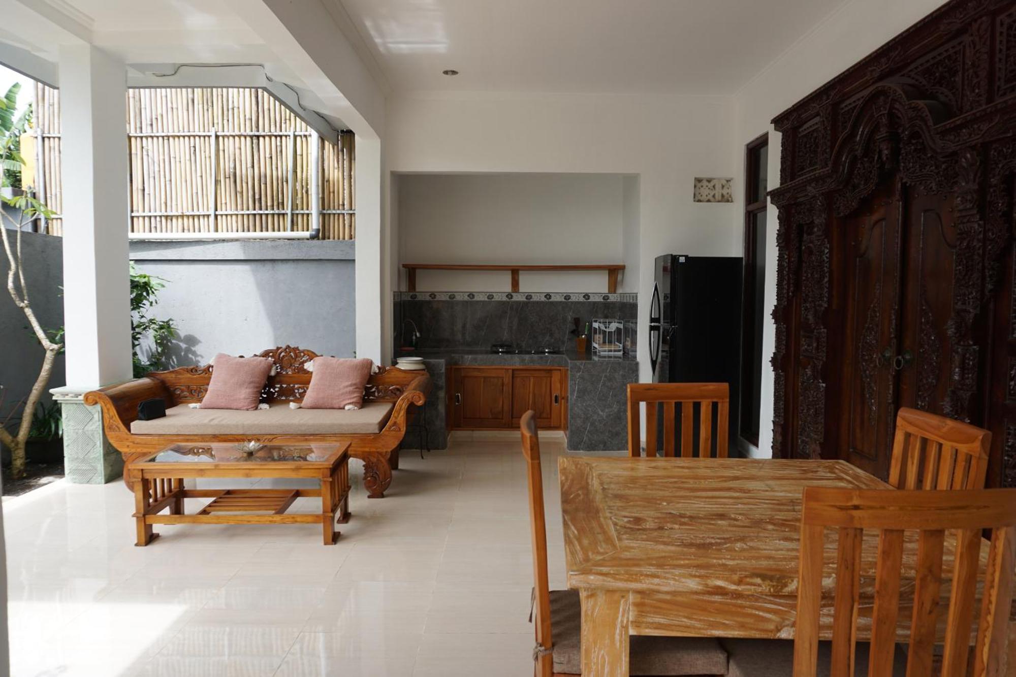 Adi * Ubud (Bali)