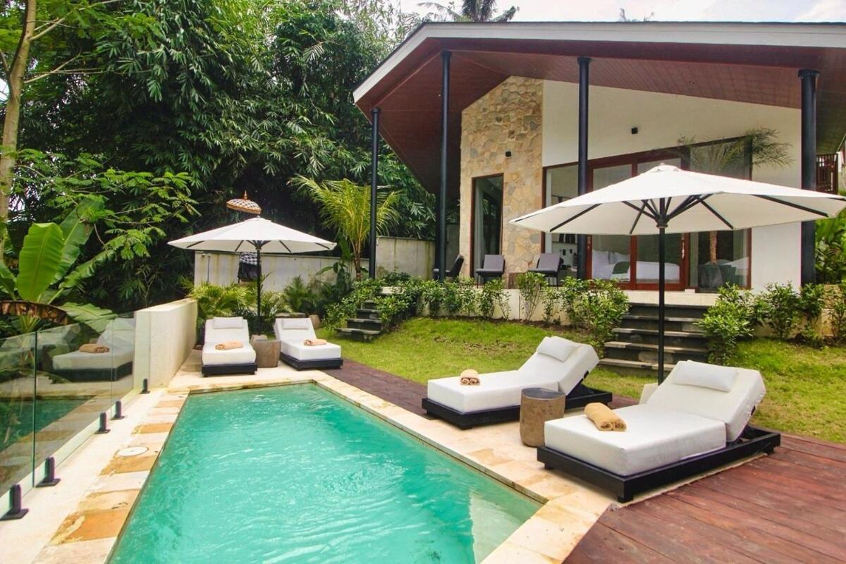 Four Bedroom Luxury Laya * Ubud (Bali)