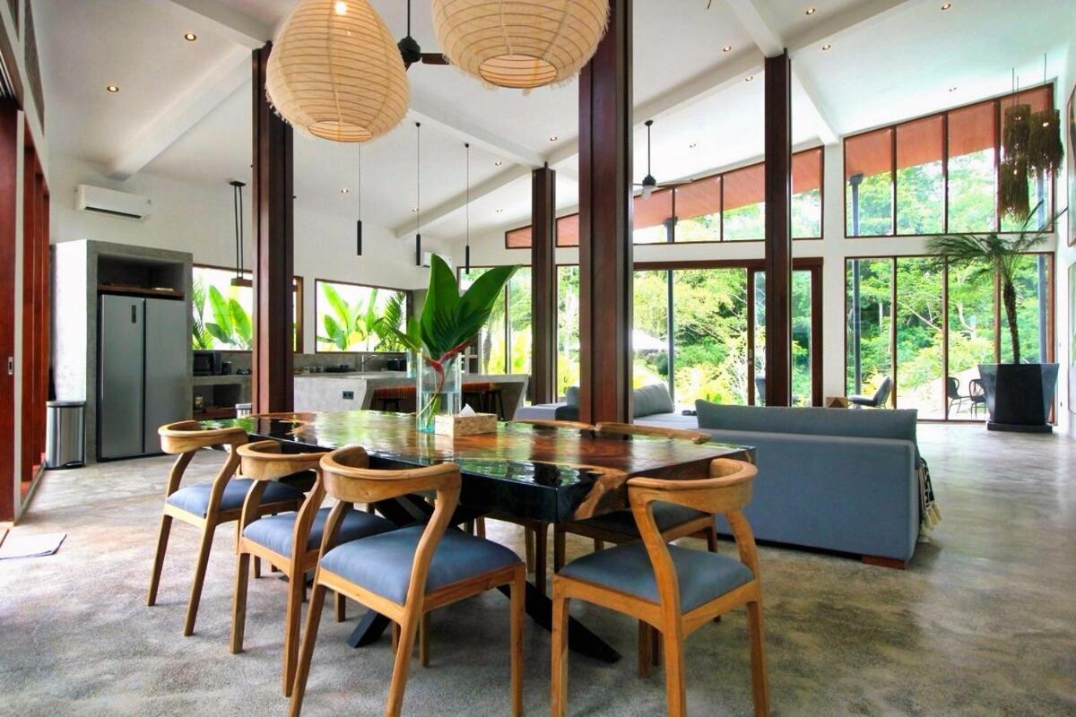 Four Bedroom Luxury Laya Villa