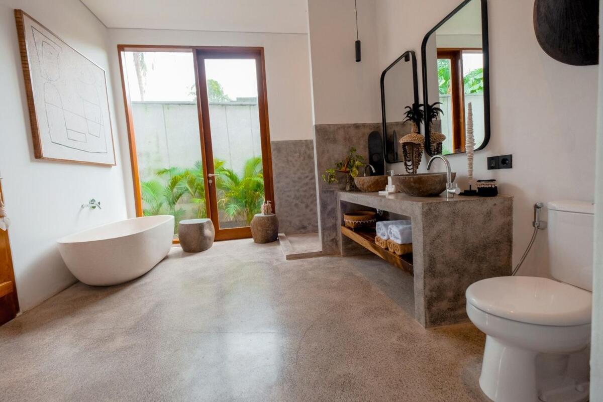 Four Bedroom Luxury Laya Villa Ubud (Bali)
