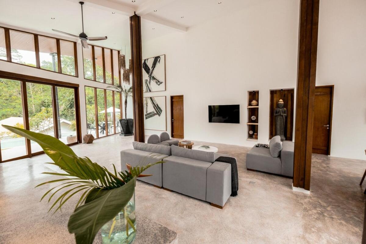 Four Bedroom Luxury Laya Villa