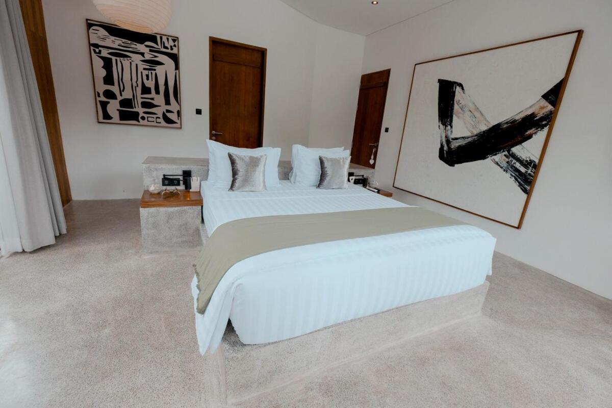 Villa Four Bedroom Luxury Laya *