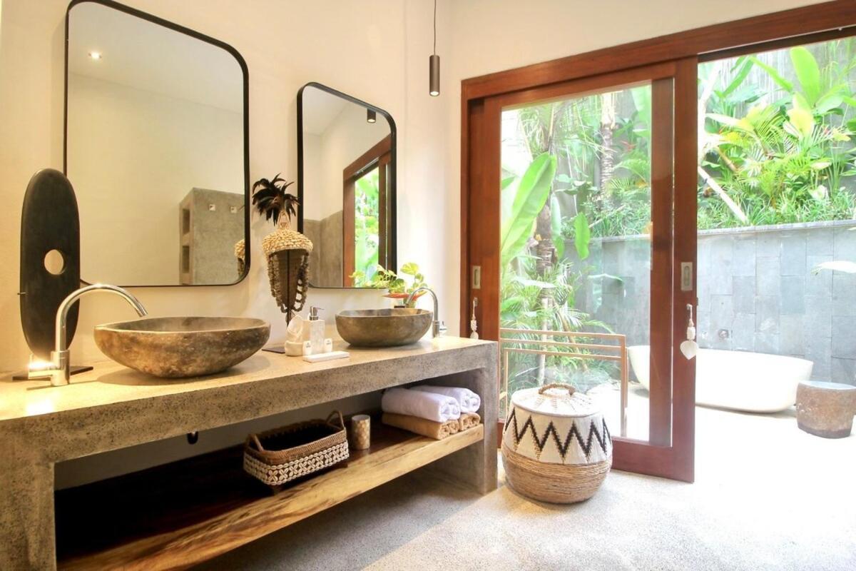 Four Bedroom Luxury Laya Ubud (Bali)