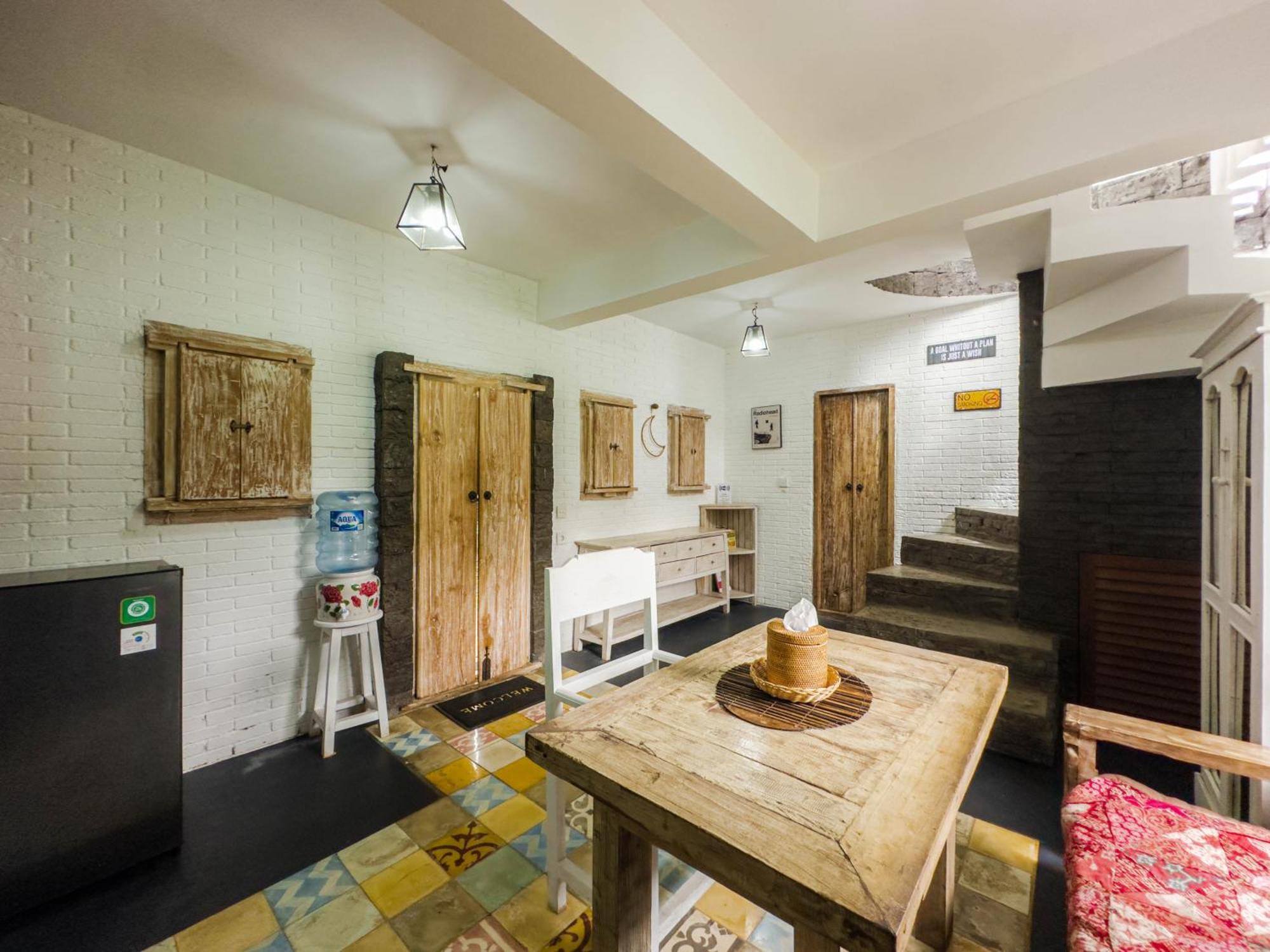 White Cubes Villa