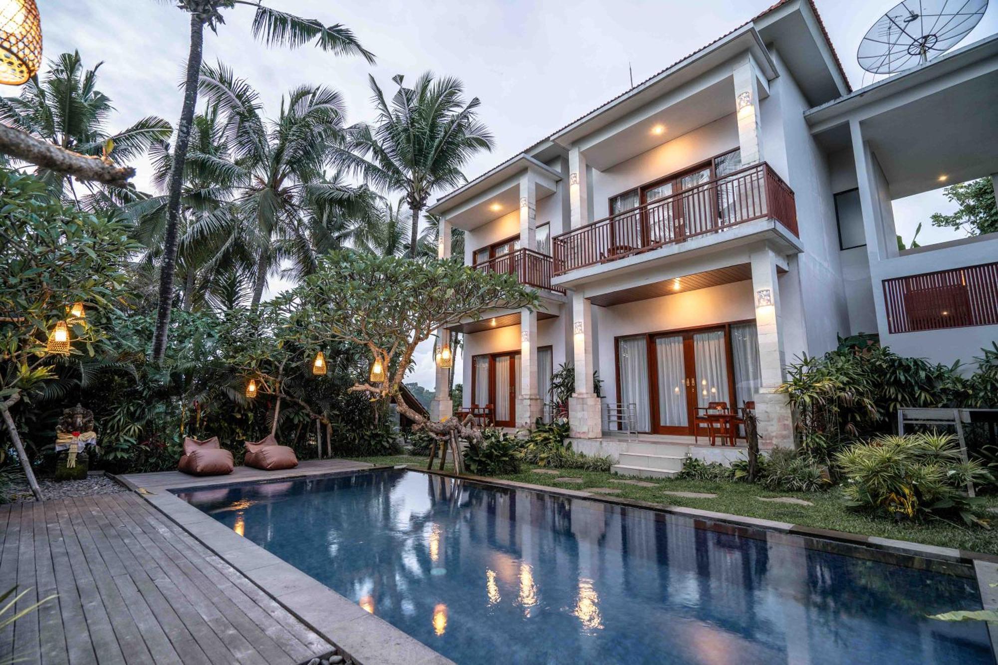 Hotel Suarsena Bisma
