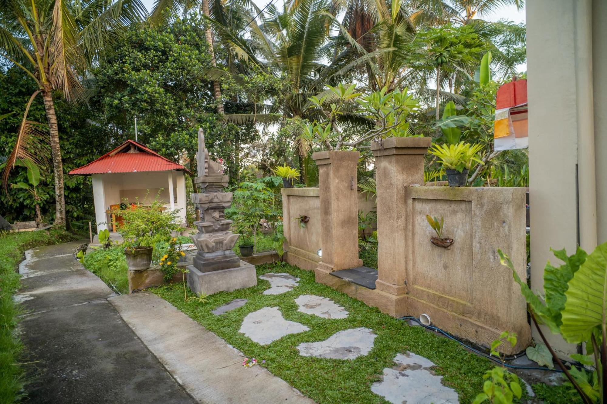 Villa Kubu Rawa *