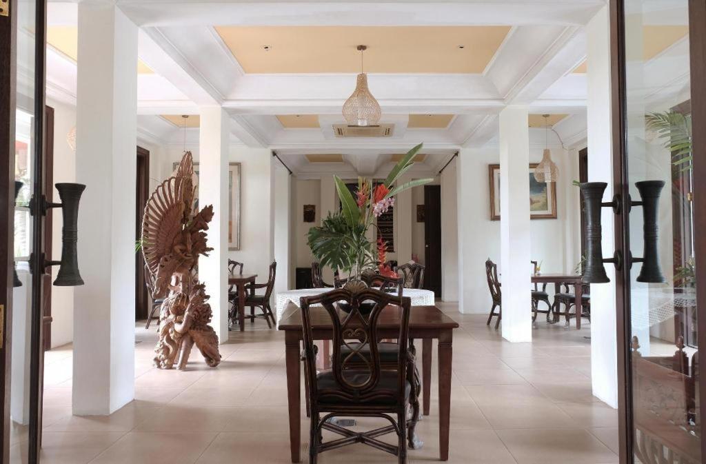 Anhera & Hotel 4*