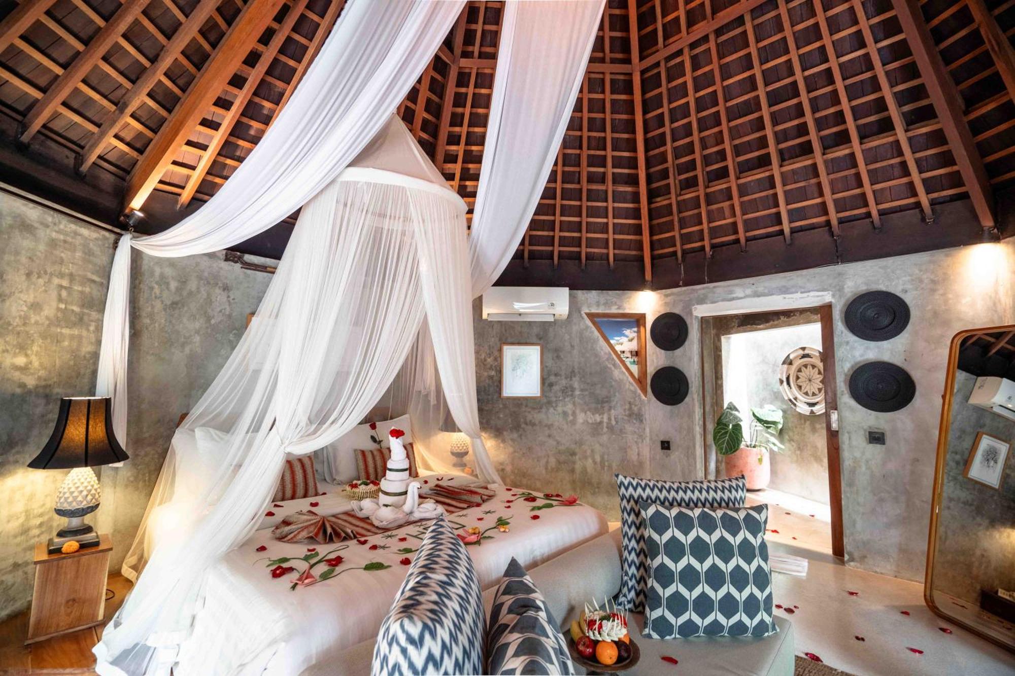The Sender Pool Villa