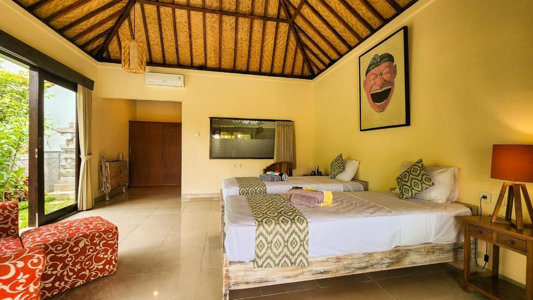 Ari Sawah House, Luxury 2 Bedroom With Pool