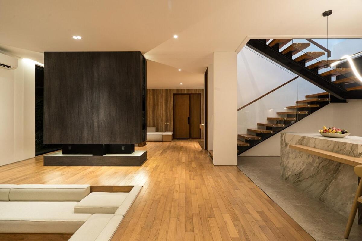 Villa Carnelian By Seven Stone *