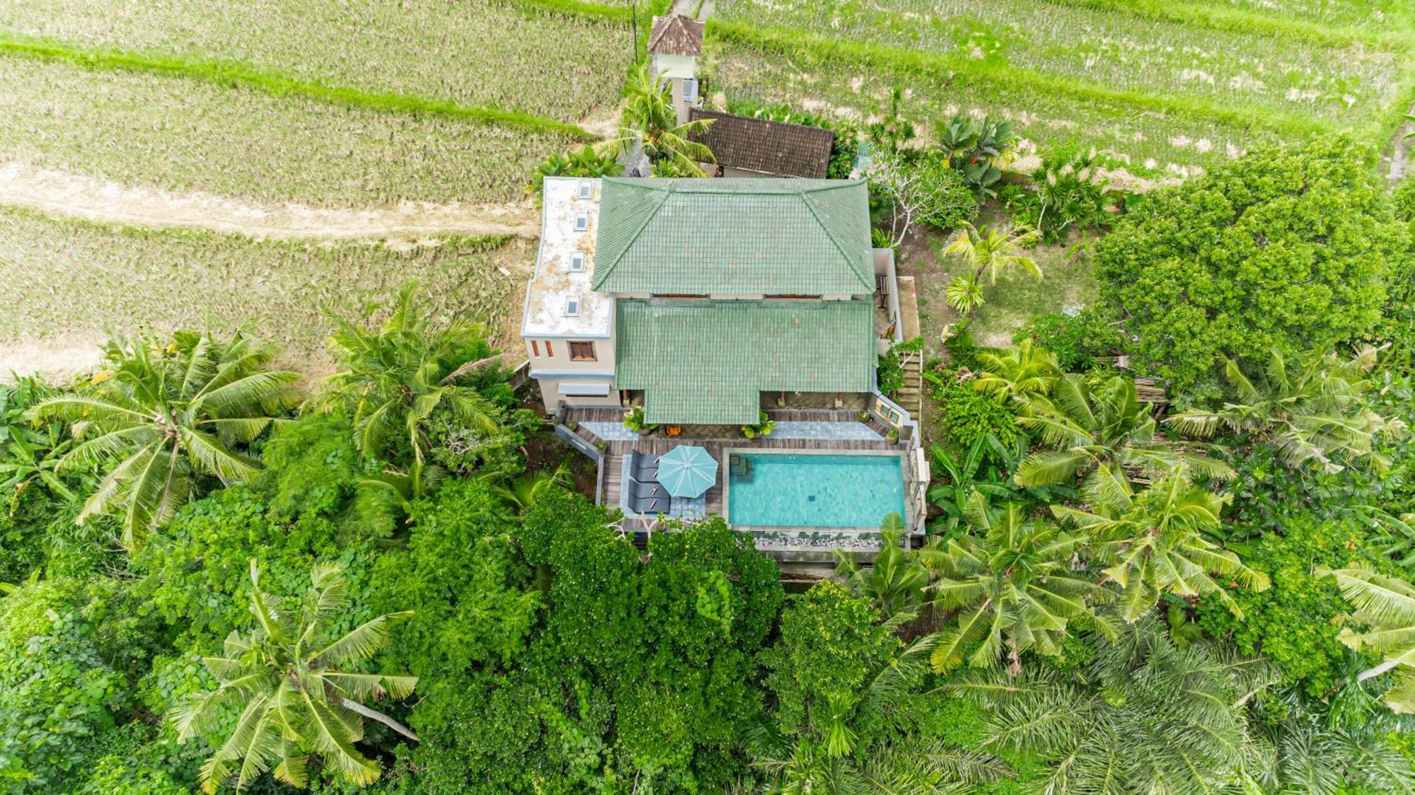D'gajah Villa *