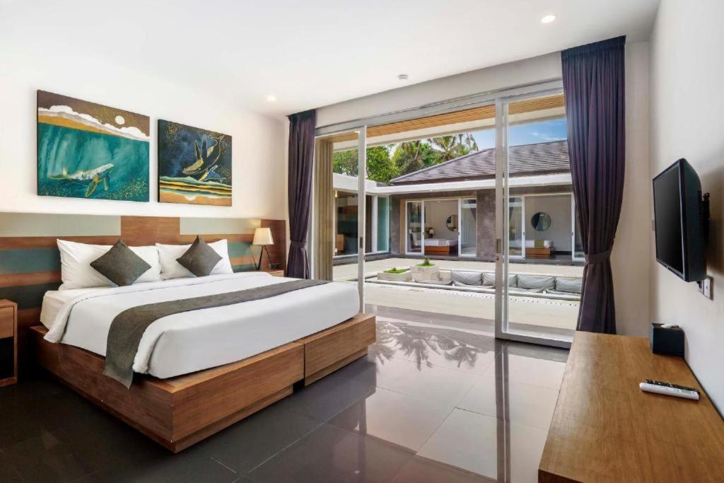 Exotic 6 Bedroom Coconut Trees Cyn Villa *