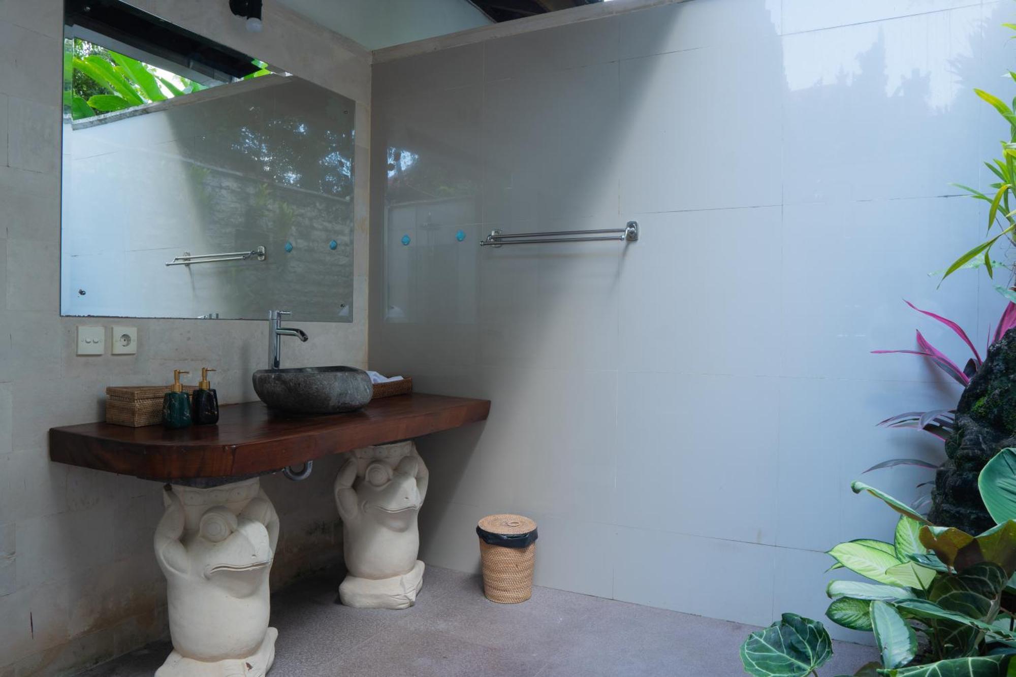 Rumah Joglo Bed & Breakfast