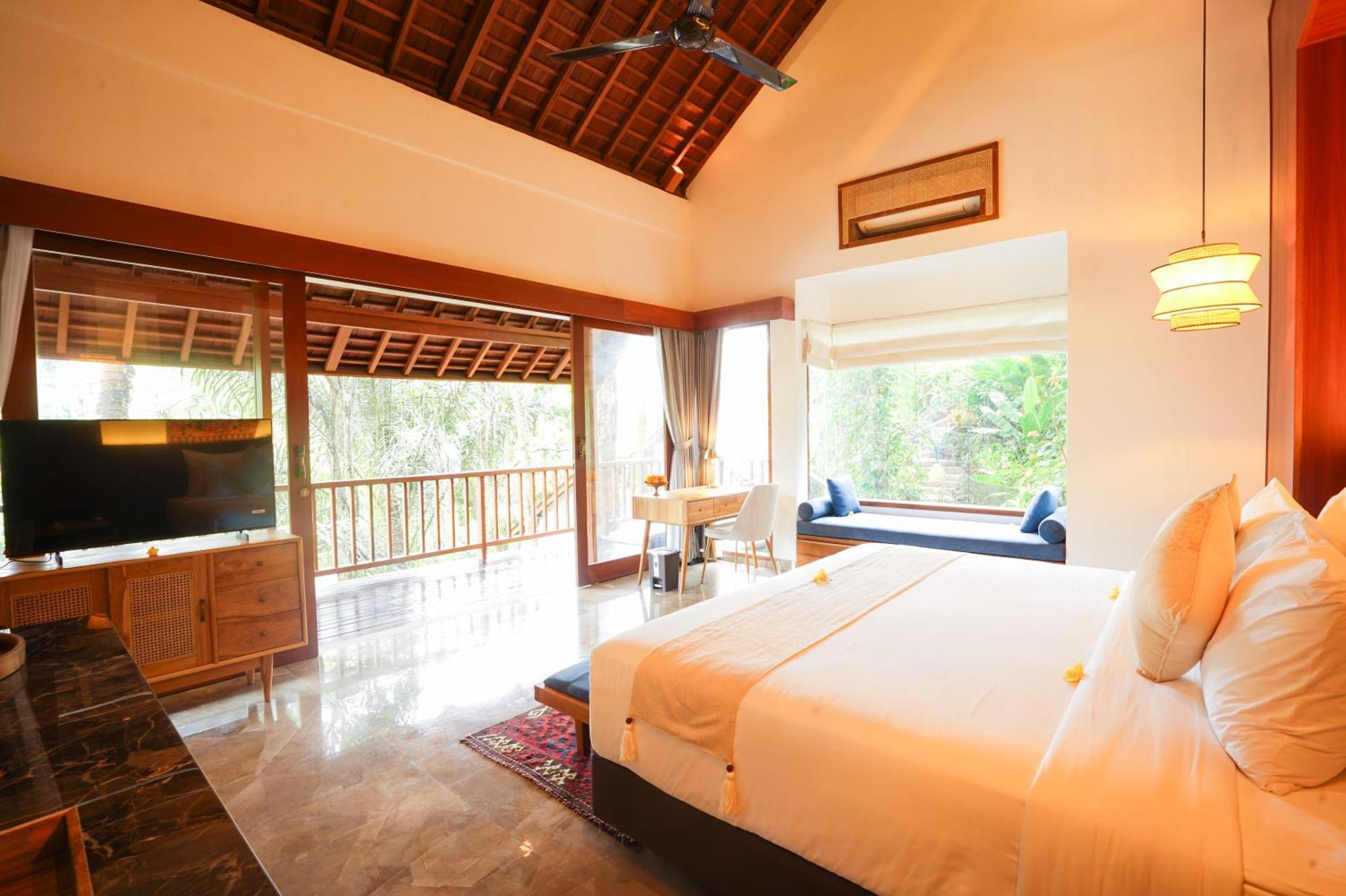Hotel The Allure 4*