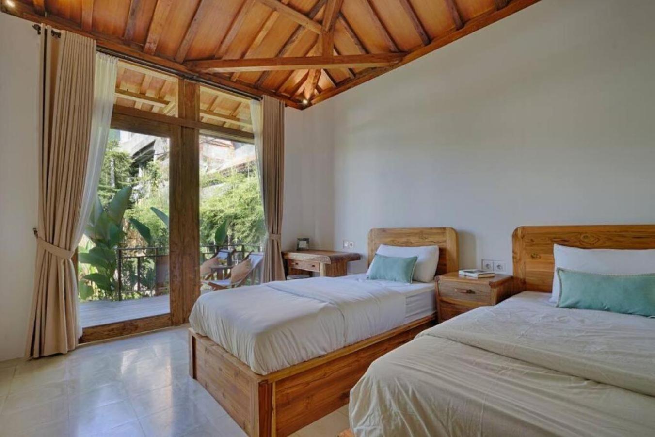 Madura - New 3 Bedroom W/ Rice Paddy View * Ubud (Bali)