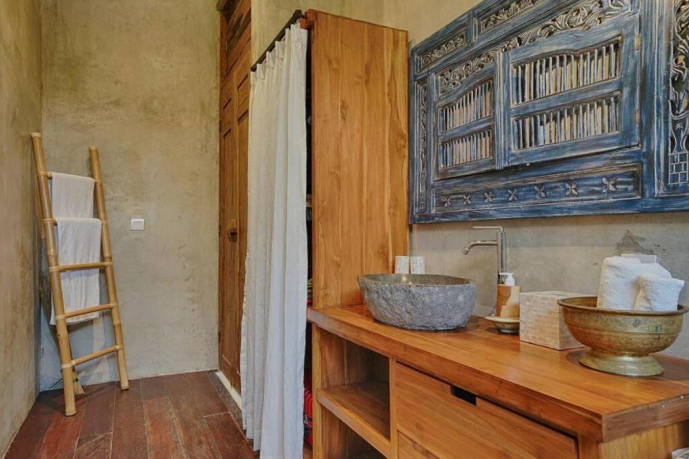 Madura - New 3 Bedroom W/ Rice Paddy View Villa
