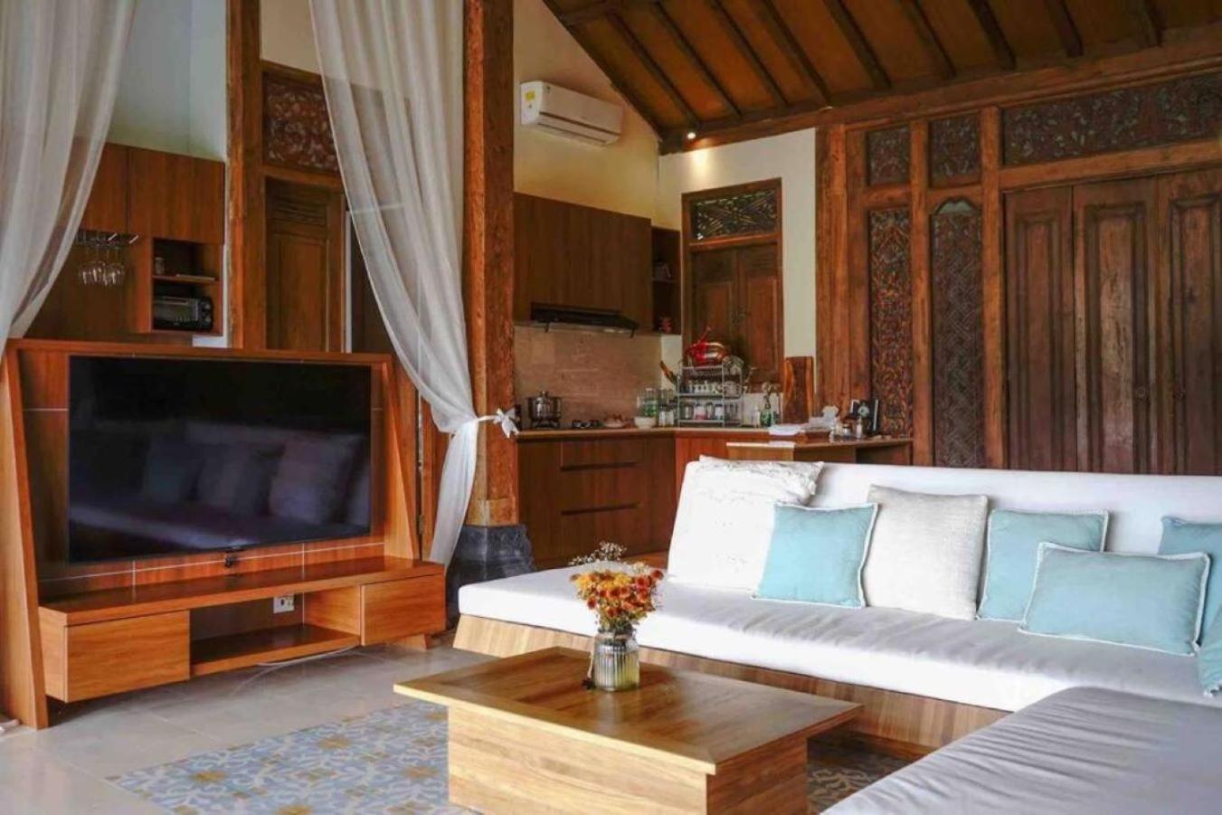 Madura - New 3 Bedroom W/ Rice Paddy View Villa Ubud (Bali)