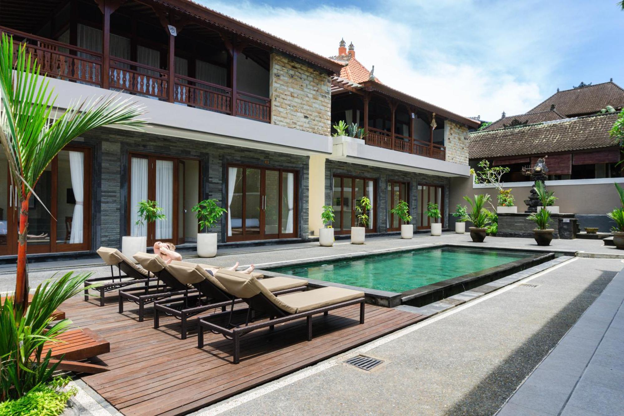 Kubu Manah Apartment *