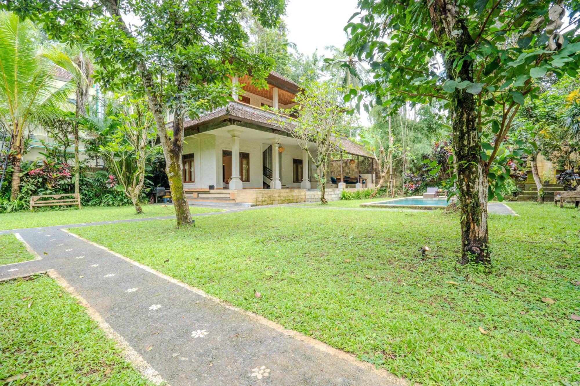 Ruben - 4 Bedrooms Jungle Holiday home *