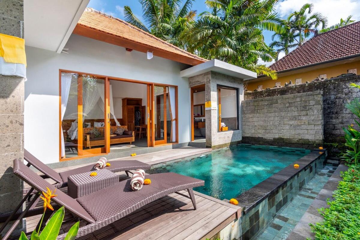Sendaya Villa *