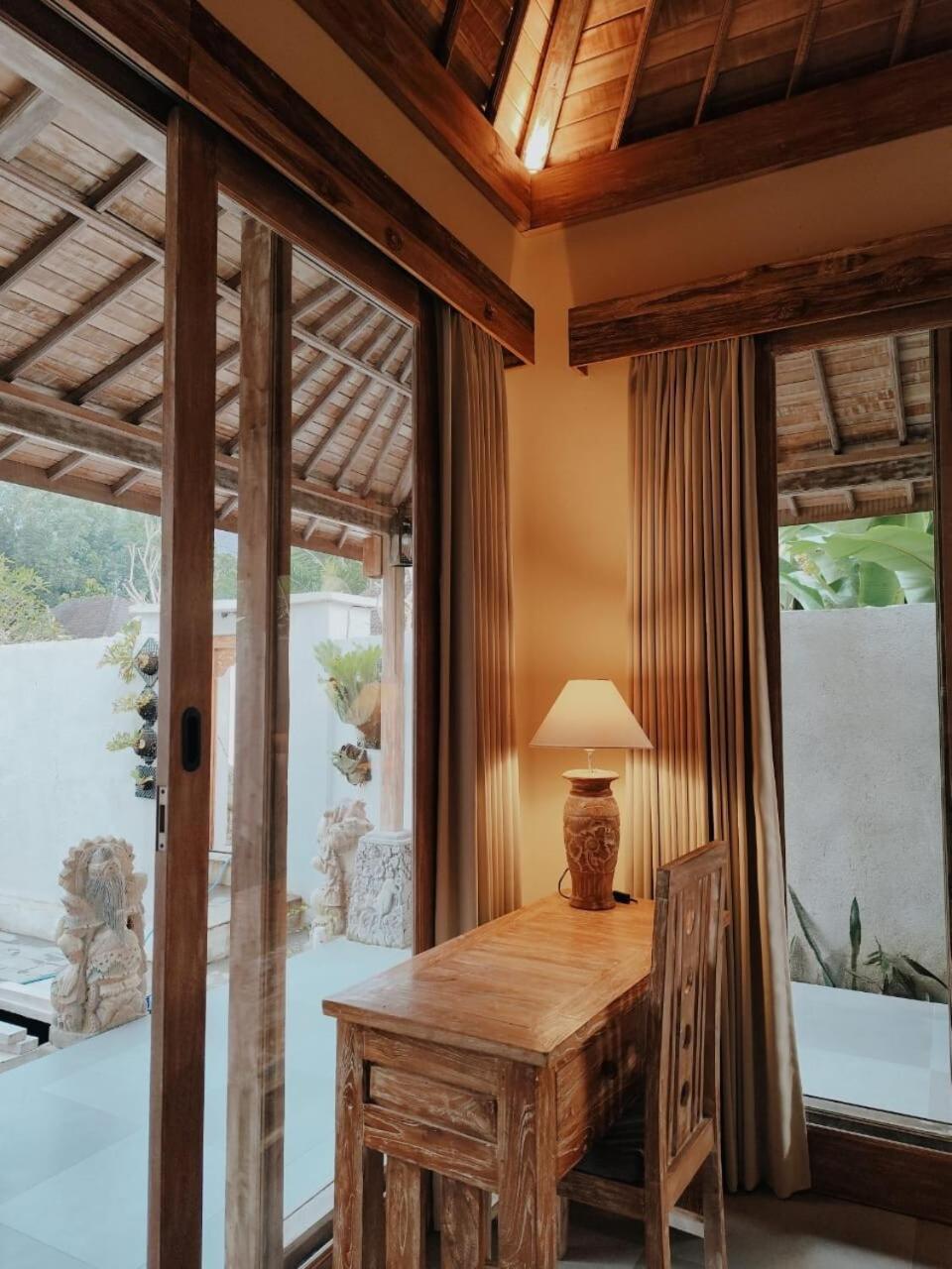 Villa Sunari *