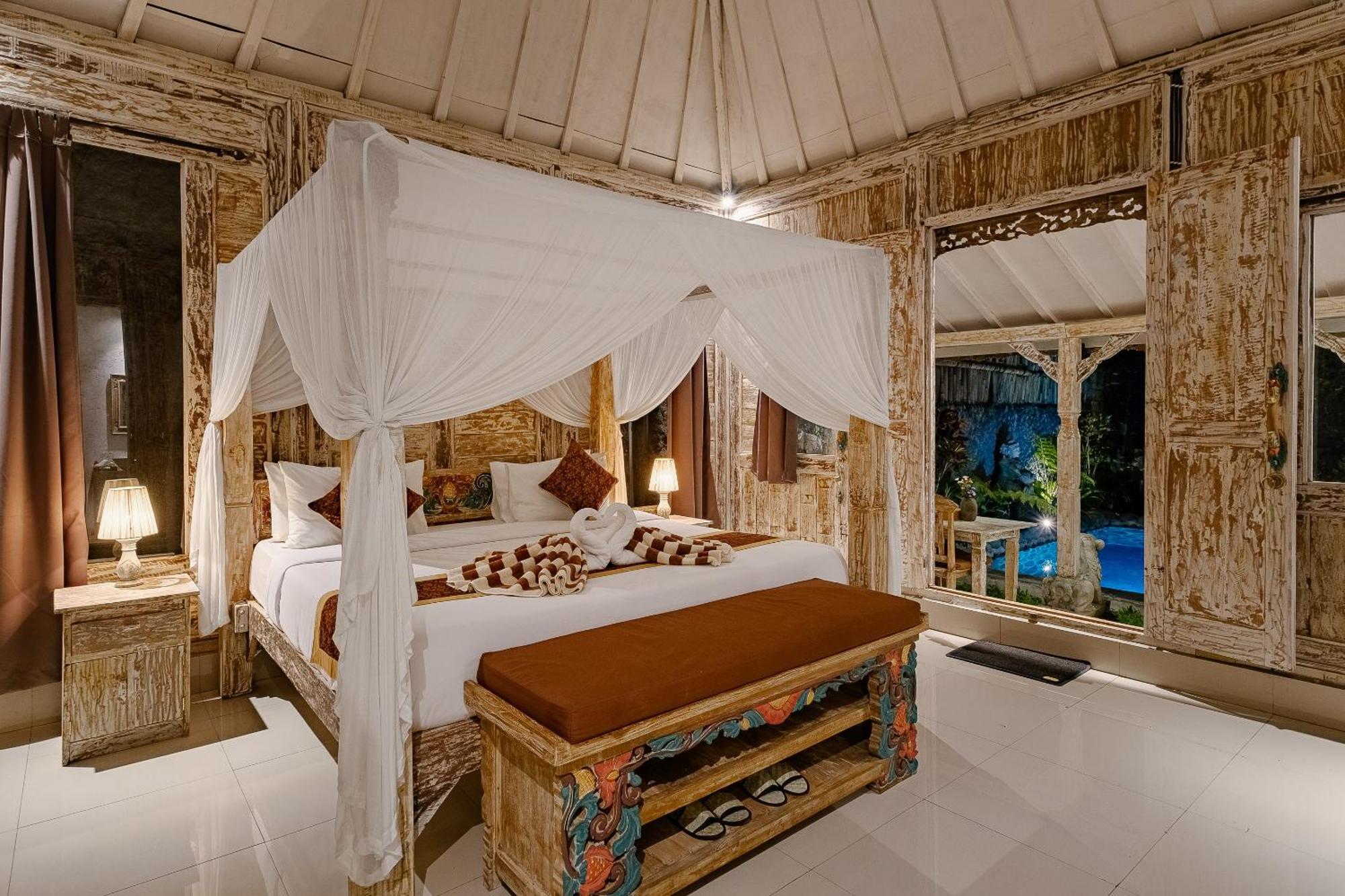 Pratiwi * Ubud